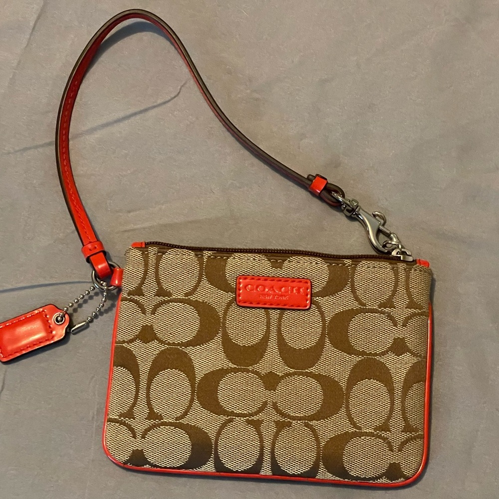 Coach Wristlet new without tags